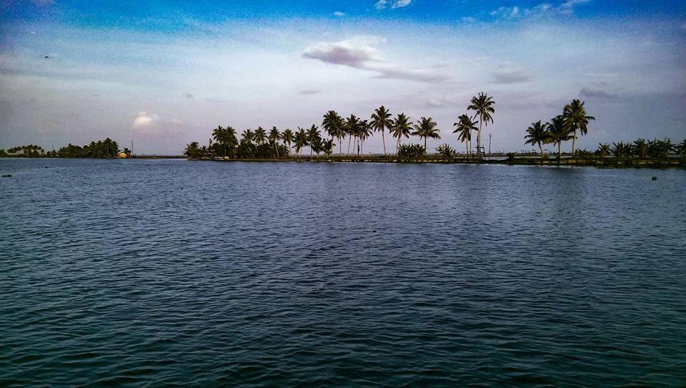 Sea Breeze Beach Home Stay Alappuzha Exterior foto