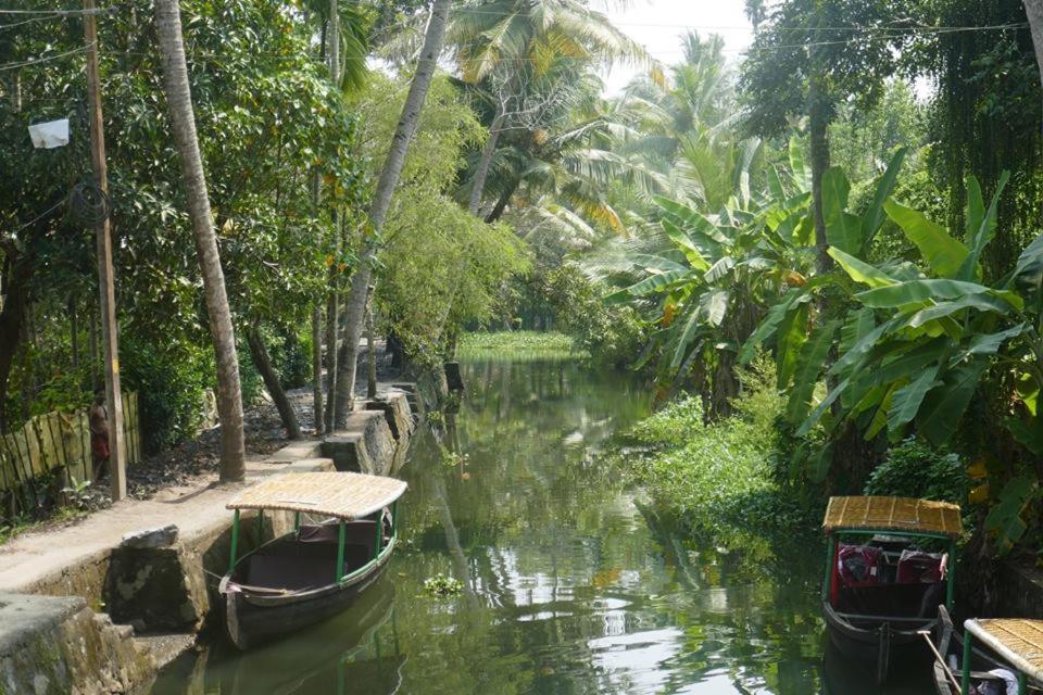 Sea Breeze Beach Home Stay Alappuzha Exterior foto